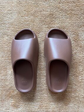 YZY Slide Sandal in Box